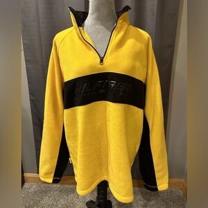 Med Tommy Hilfiger fleece pullover